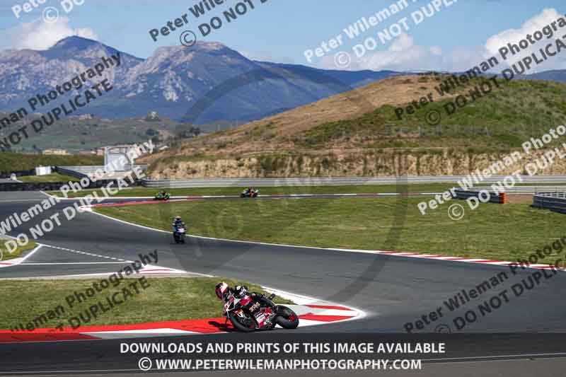 cadwell no limits trackday;cadwell park;cadwell park photographs;cadwell trackday photographs;enduro digital images;event digital images;eventdigitalimages;navarra;no limits trackdays;peter wileman photography;racing digital images;trackday digital images;trackday photos